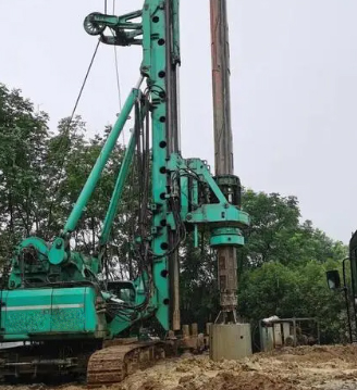 如何避免旋挖鉆機(jī)翻車？